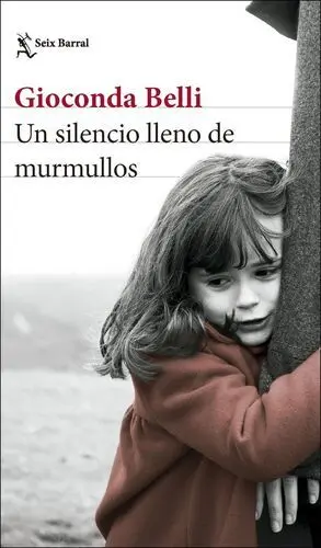 Un Silencio Lleno de Murmullos