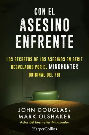 Con el Asesino Enfrente