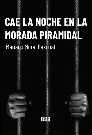 CAE LA NOCHE EN LA MORADA PIRAMIDAL